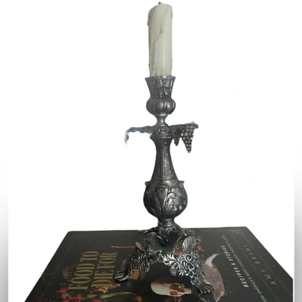 Elegant Silver Candle‎ Holder